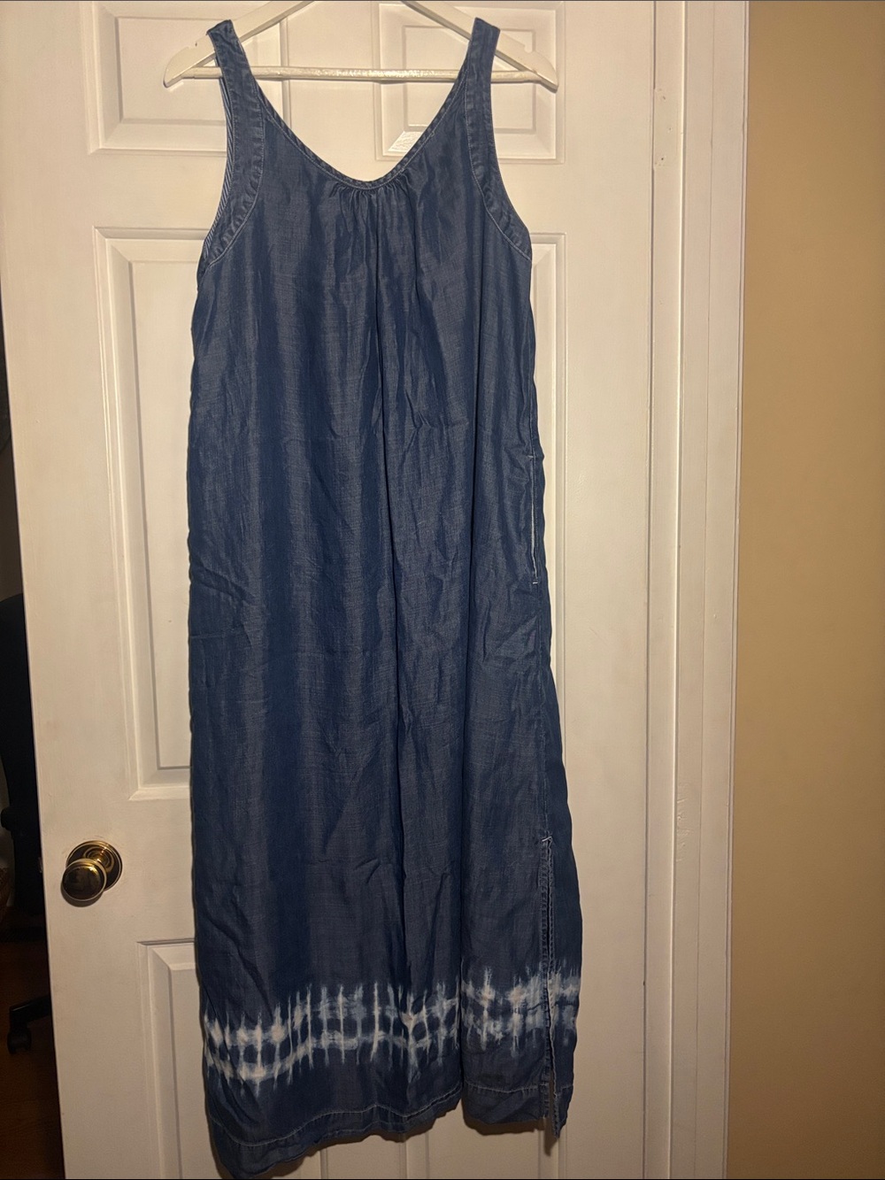 Chicos Women's Sleeveless Tie-Dye Hem Maxi Skirt - Blue